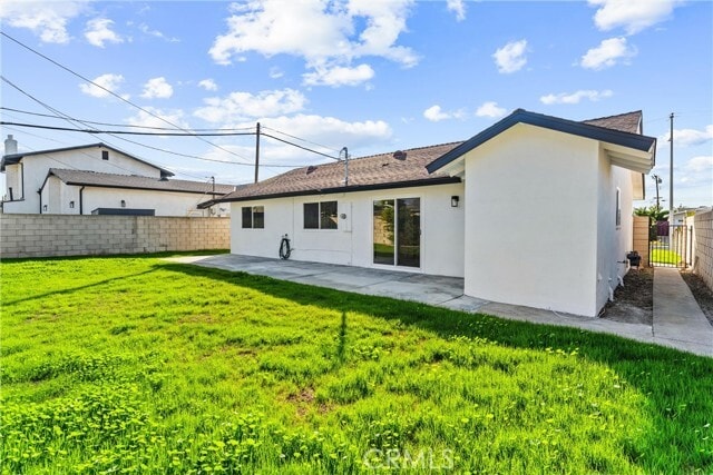 Building Photo - 15542 Mayflower Ln