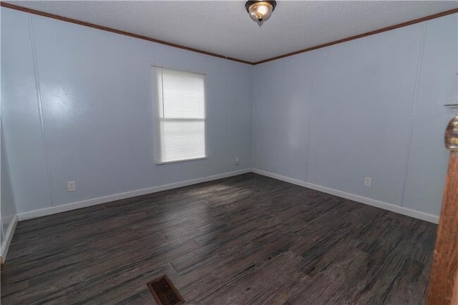 Building Photo - 400 Jefferson Dr