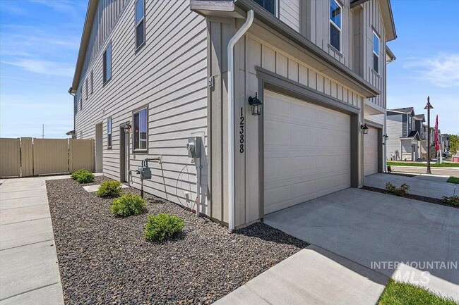 Building Photo - 12385 W Norterra Ln