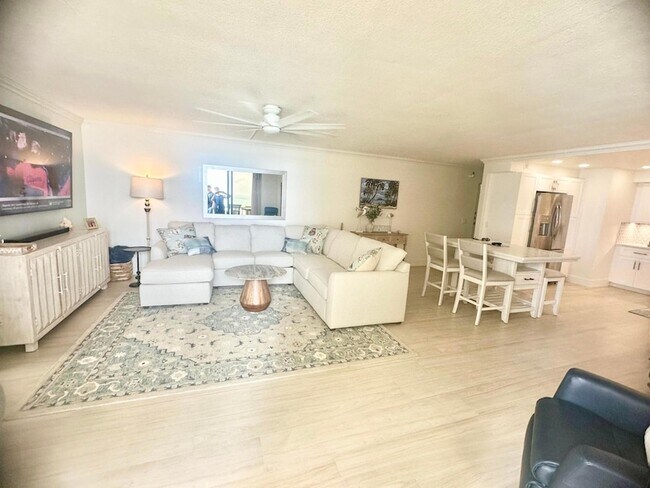 Building Photo - 2800 N Ocean Dr