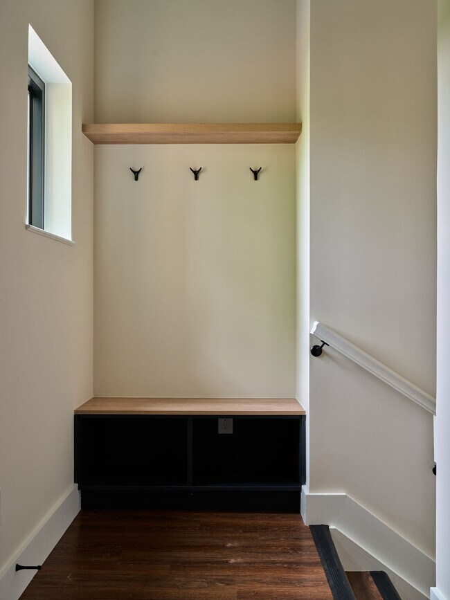 Building Photo - Tributary 50 Unit 209