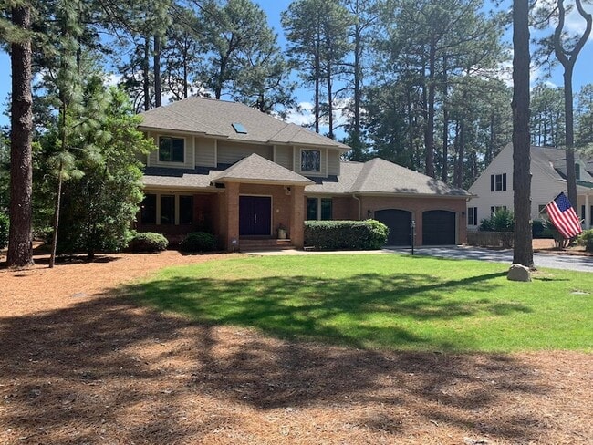 Building Photo - 3 Montclair Ln