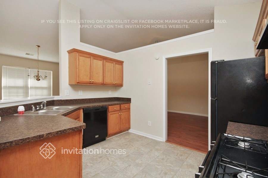 Building Photo - 895 Ashland Park Way SE