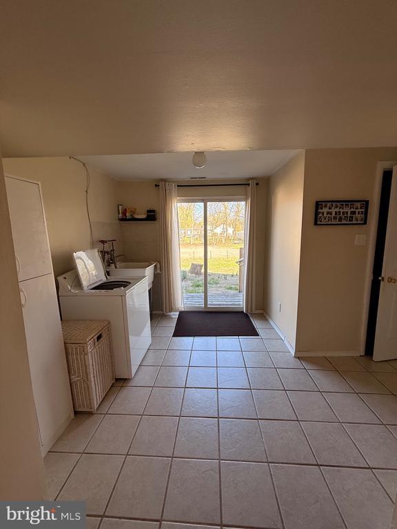 Building Photo - 335 Myrtle Ave