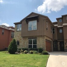 Building Photo - Gorgeous 2bed/2bath Double Master Townhome...