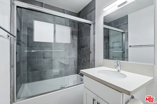 Building Photo - 1944 S Beverly Glen Blvd