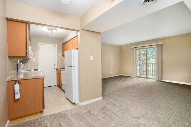 Building Photo - Almont Terrace Apartments