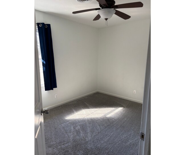 Building Photo - 9512 Imperial Dr