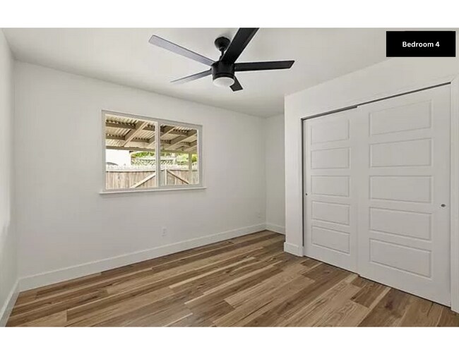 Building Photo - 2509 Lazy Oaks Dr