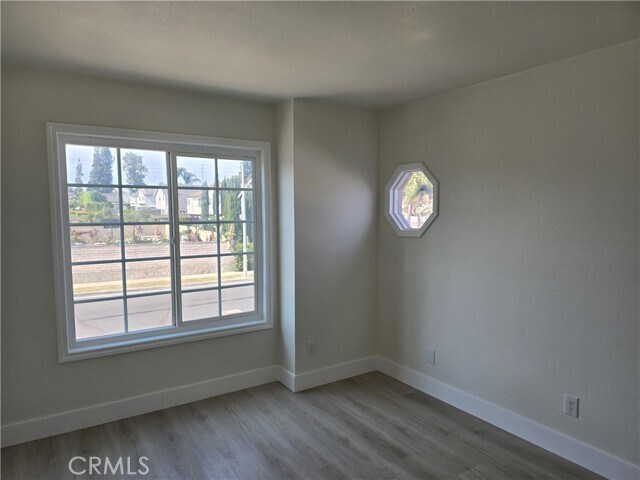 Building Photo - 1258 Tam O'Shanter St