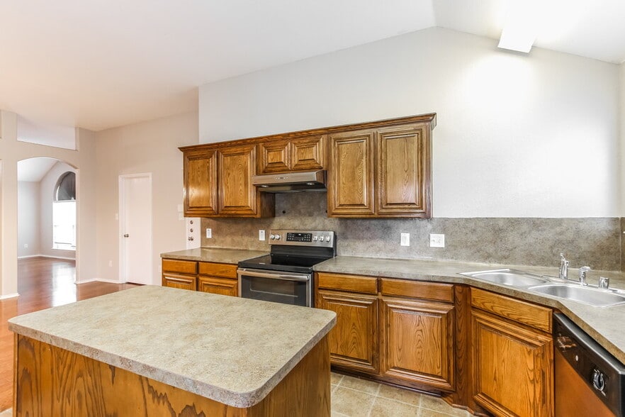 Building Photo - 1009 Crooked Creek Ct