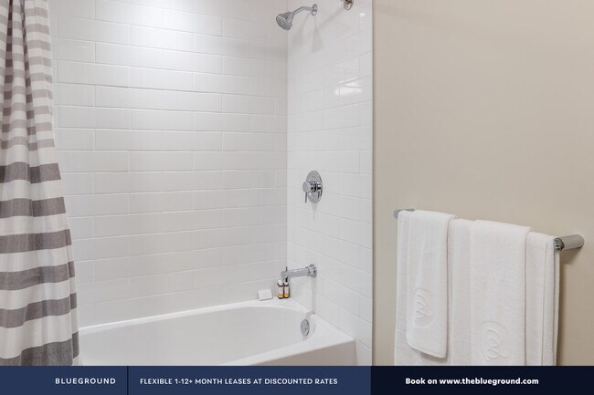 Building Photo - 800 Indiana St