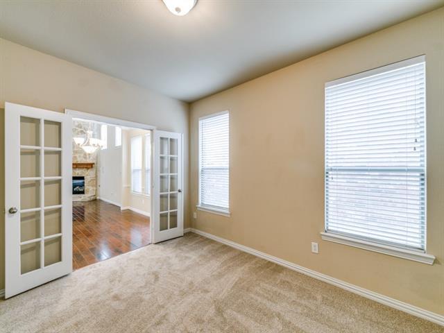 Building Photo - 7124 Dry Creek Dr