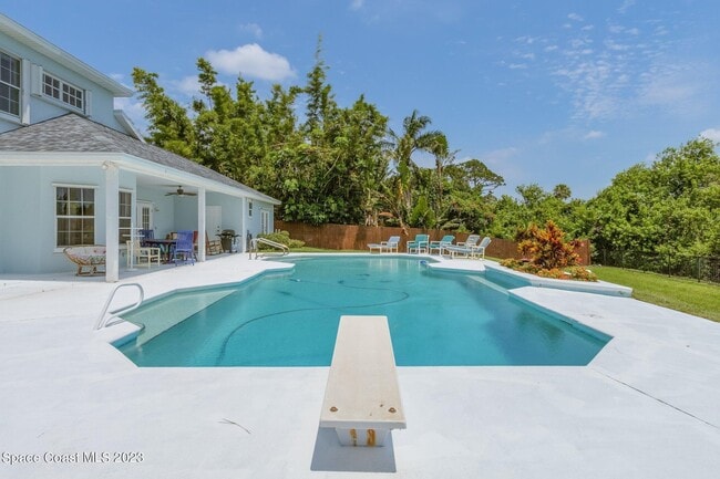 Building Photo - 2240 Marsh Harbor Ave