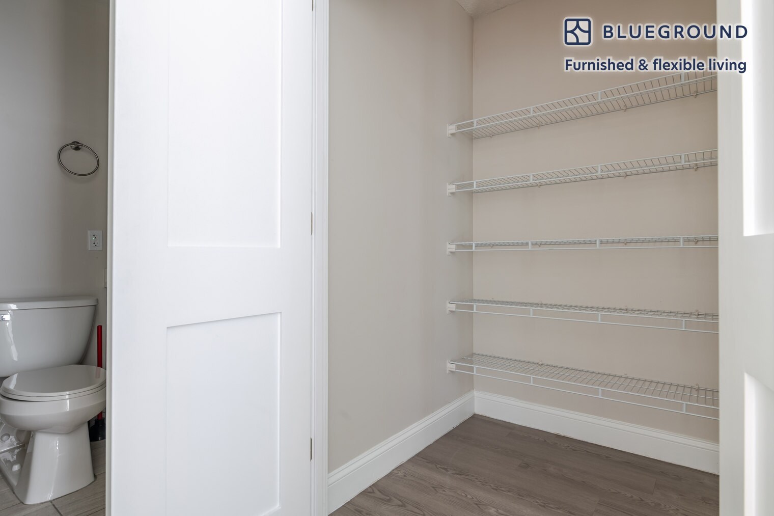 Building Photo - 812 Memorial Dr