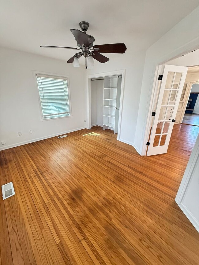 Building Photo - Charming West Tulsa Bungalow with Detached Garage and Hardwood Floors