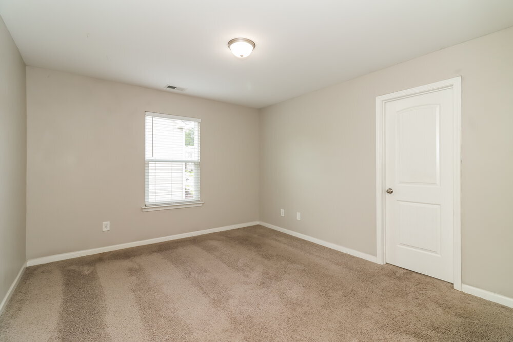 Building Photo - 737 Fieldcrest Dr