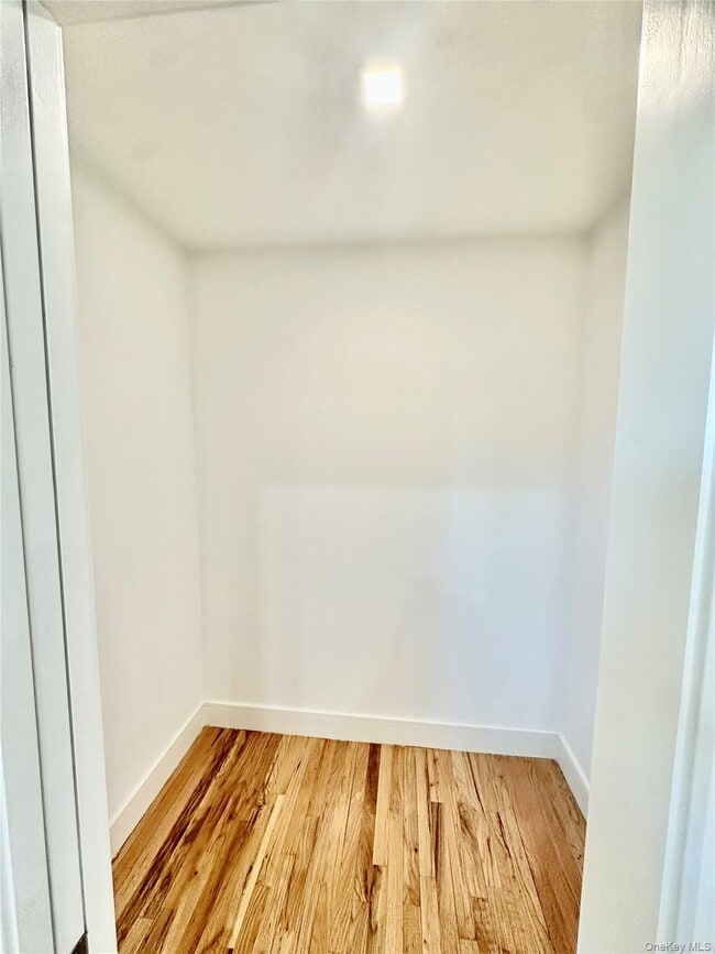 Building Photo - 495 Kimball Ave