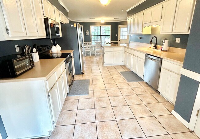 Building Photo - 3738 Brook Trail Ln