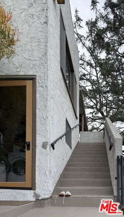 Building Photo - 1401 Dartmouth Dr