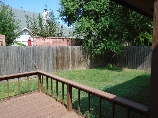 Building Photo - Nice 1 Story Home in Grand Prairie in Dall...
