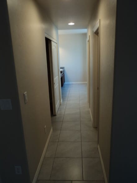 Building Photo - 269 Prestwick Ct