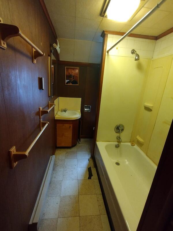 Building Photo - 126 4th St SW