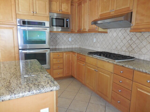 Building Photo - 2101 Canyon Cir