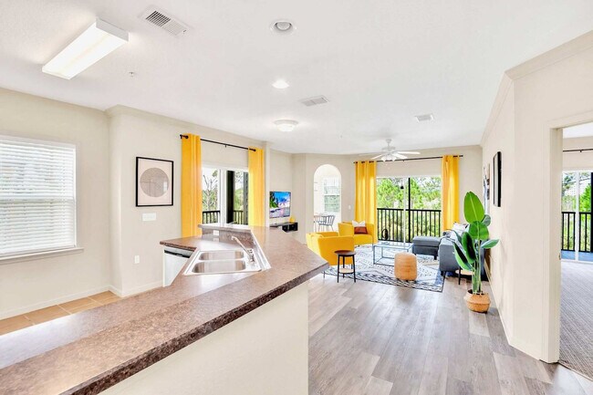 Building Photo - 14200 Avalon Rd