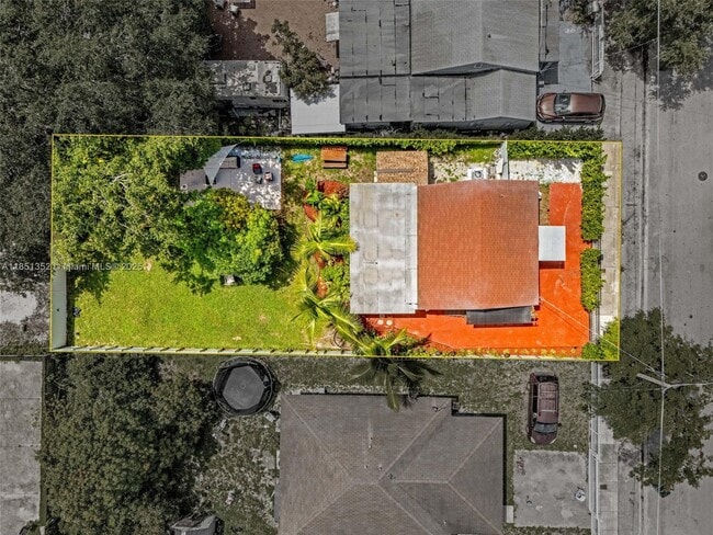 Building Photo - 5701 NW 4th Ave