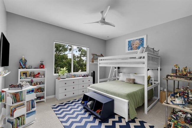 Building Photo - 3624 S Gardenia Ave