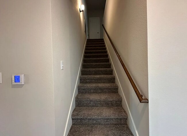 Building Photo - 4 bed 3 bath new build!