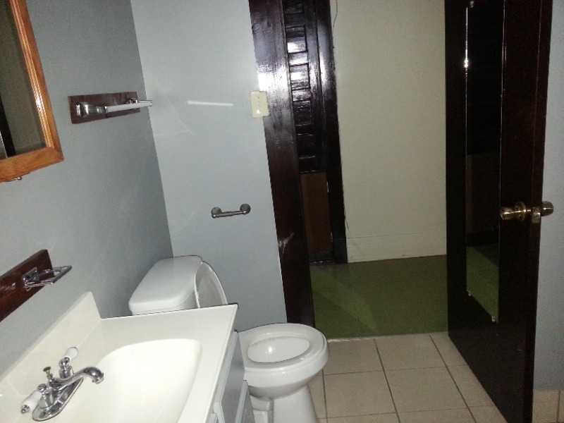 Building Photo - 300 N Lockwood Ave