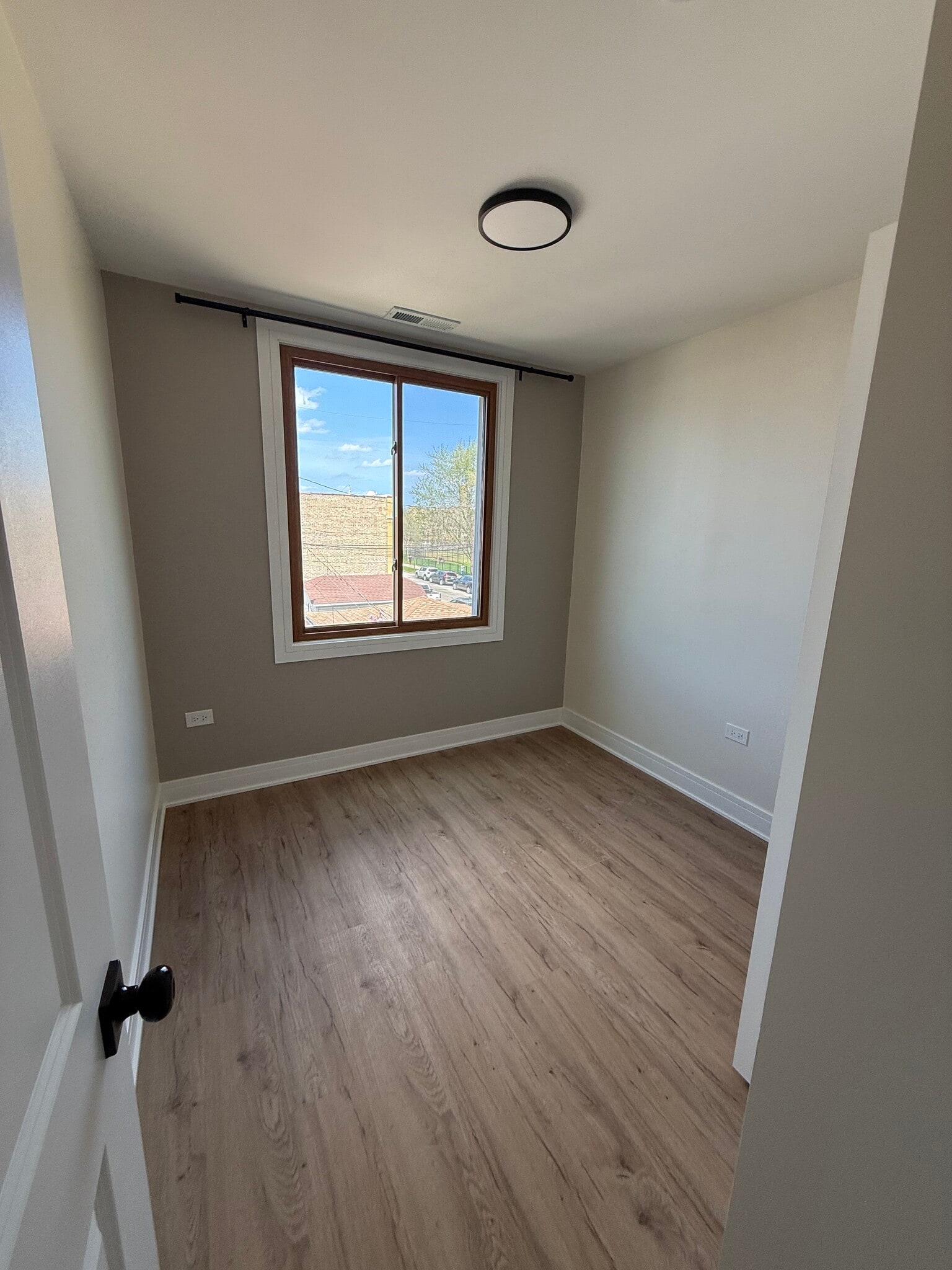 Building Photo - 5102 W Belden St