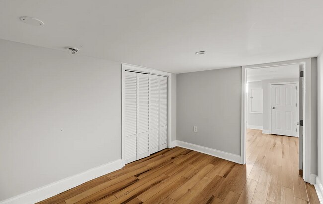 Building Photo - 41 N Collington Ave