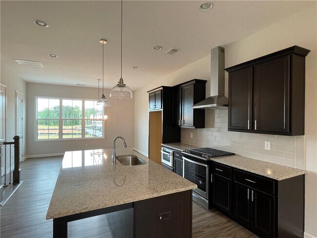 Building Photo - 6540 Cortland Walk