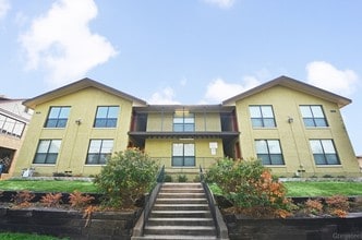 Building Photo - 808 Blaylock Dr