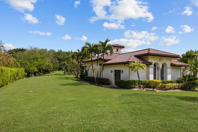 Building Photo - 10058 El Caballo Ct