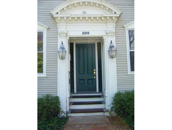 Building Photo - 599 Middle Street