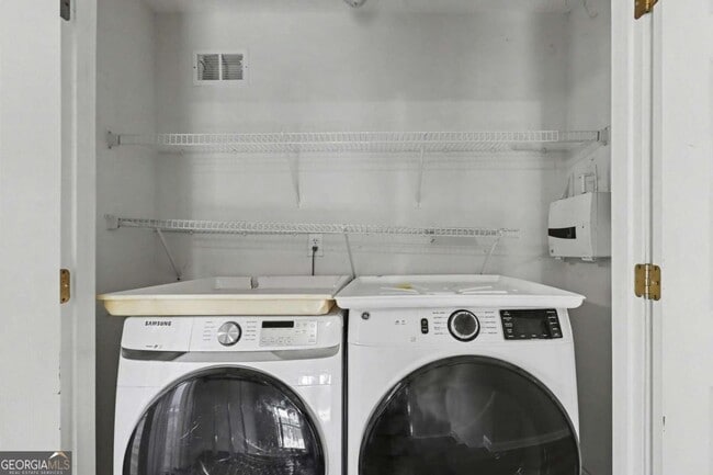 Building Photo - 2290 Berkeley Cove Ct NW