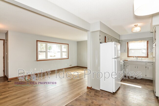 Building Photo - Pleasant Avenue - 9602