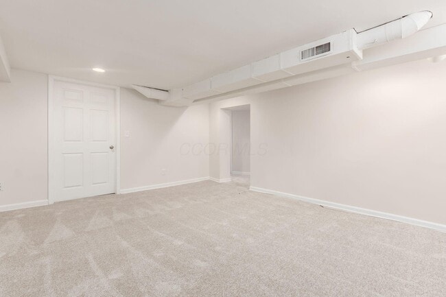 Building Photo - 336 E Weisheimer Rd