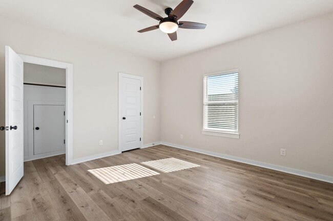 Building Photo - 853 Cypress Ln