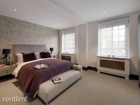 Building Photo - 1400 Carpentier St