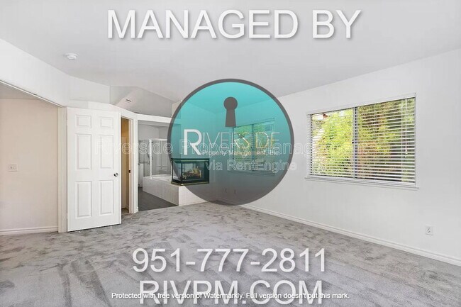 Building Photo - 549 Bruin Dr