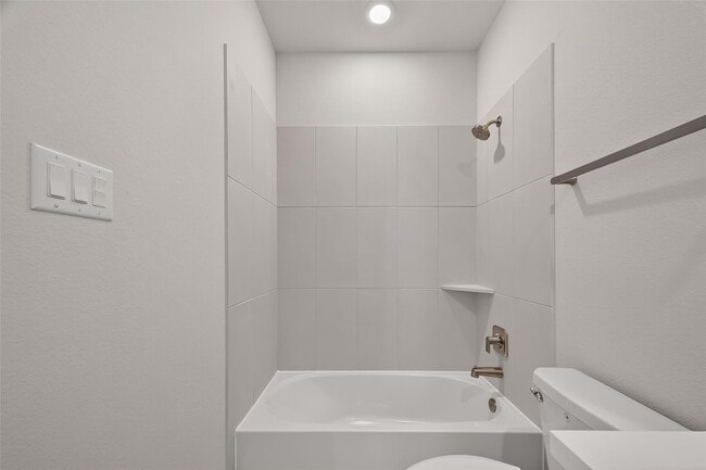 Building Photo - 4906 Tanyard Manor Dr
