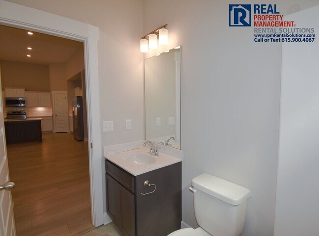 Building Photo - 2432 Fig Dr