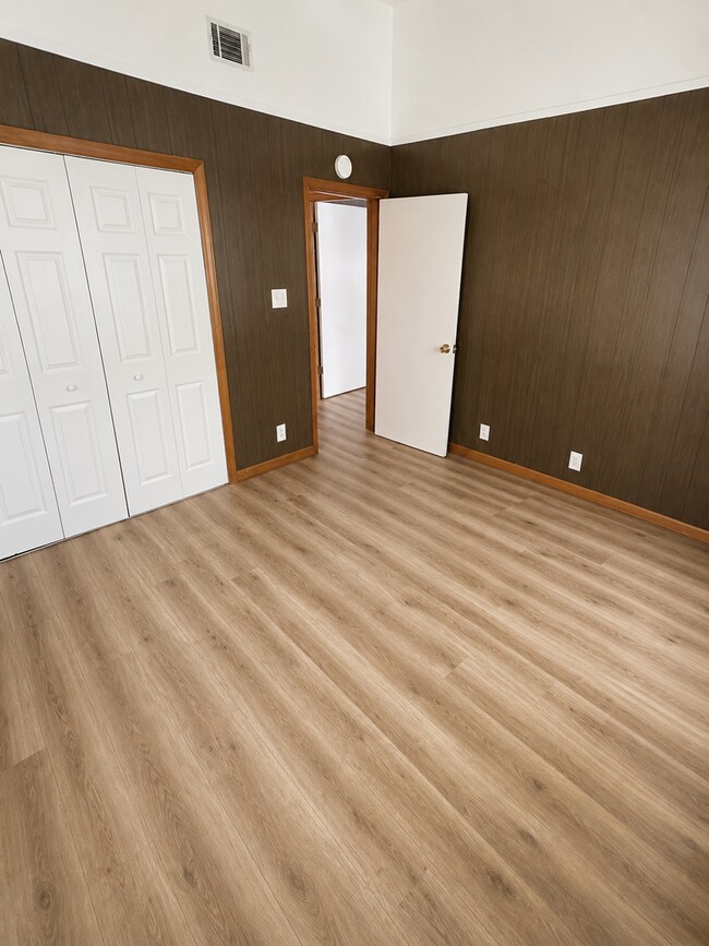 Building Photo - 205 Audubon Dr