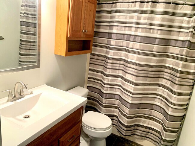 2nd Bathroom - 155 Bayberry Ln