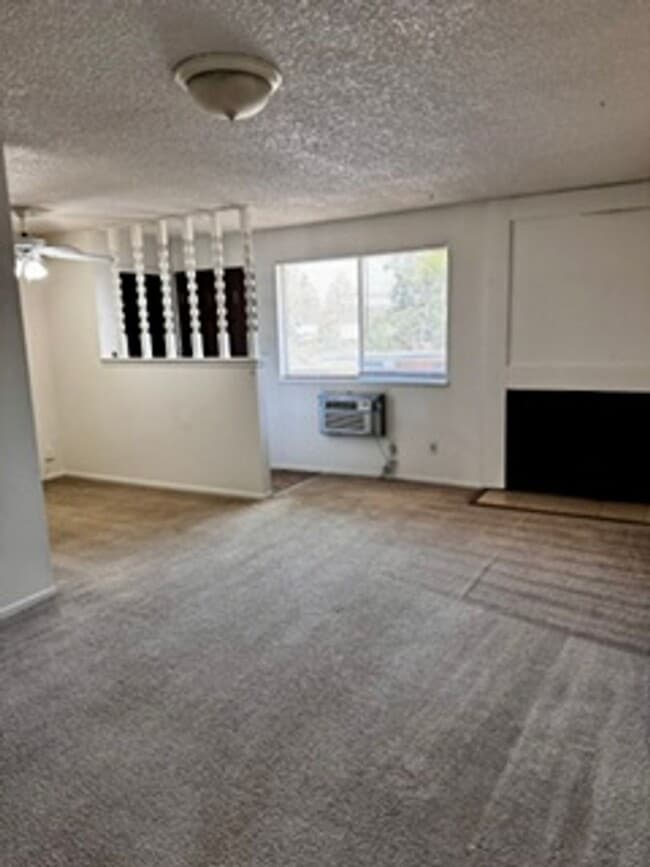 Building Photo - 708 Delaware Ave
